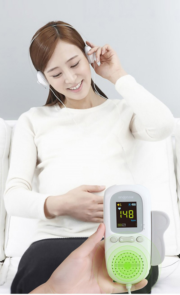 Mẹ bầu có nên cảm nhận và nghe được tim thai bằng máy đo tại nhà không?