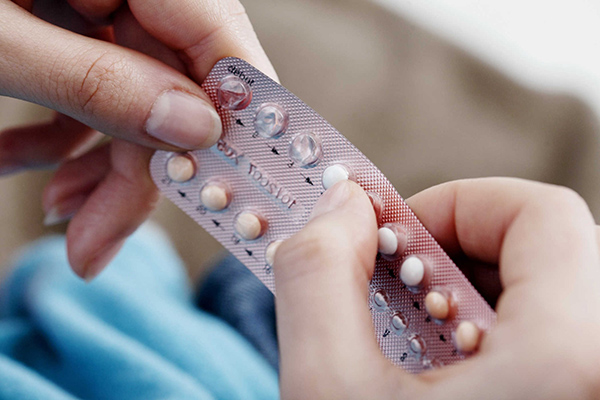 Quan hệ sau 6 ngày uống thuốc tránh thai hàng ngày là không an toàn, vẫn có nguy cơ dính bầu